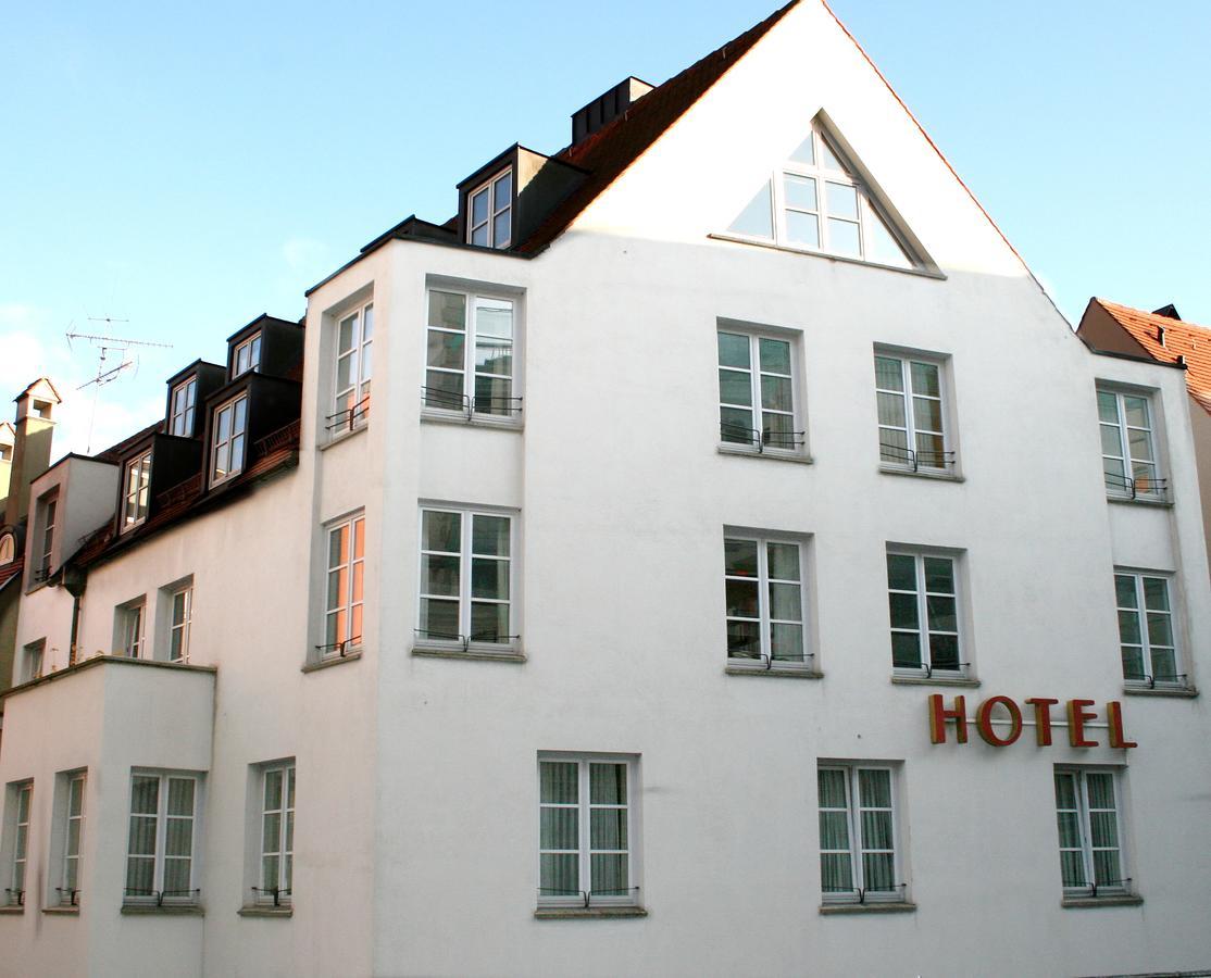 Hotel Am Rathaus Аугсбург Екстер'єр фото